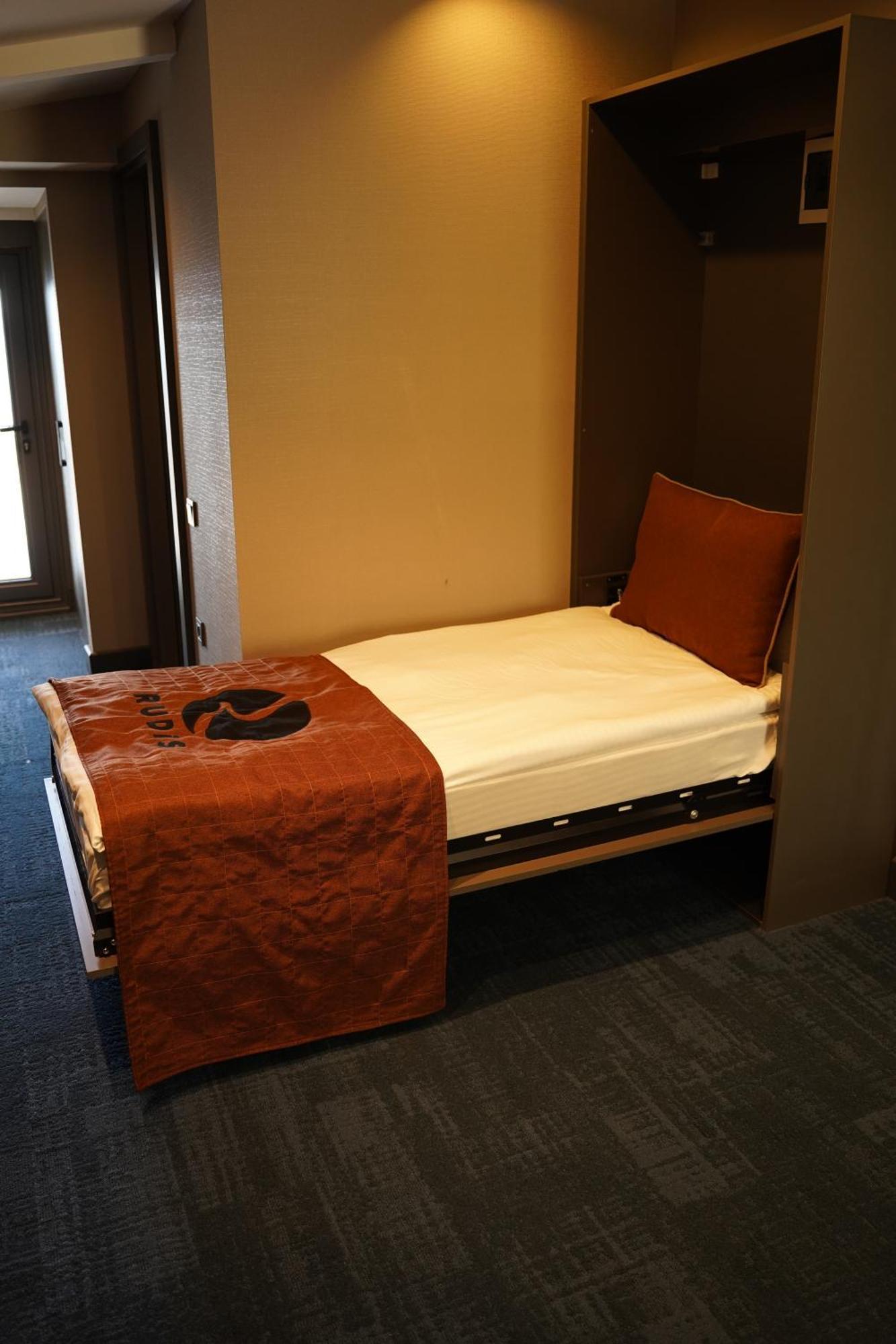 Rudis Hotel Narlidere Bagian luar foto