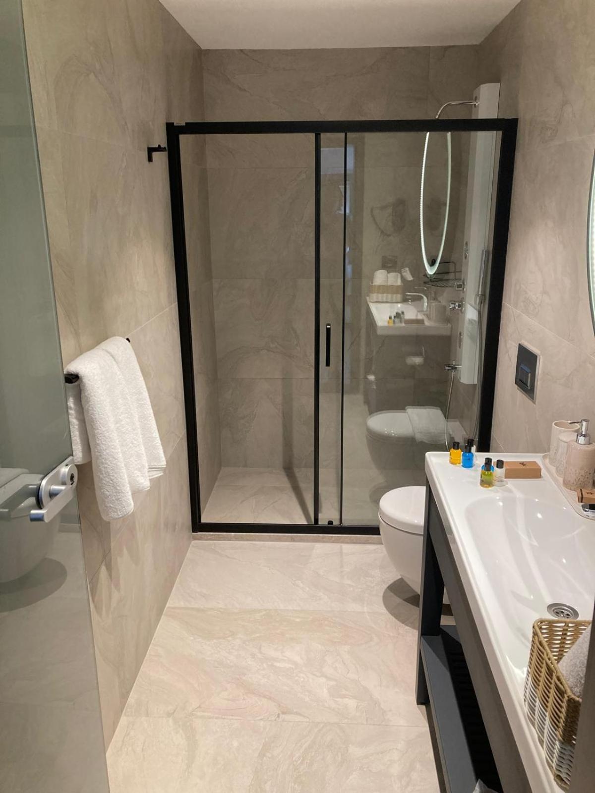 Rudis Hotel Narlidere Bagian luar foto