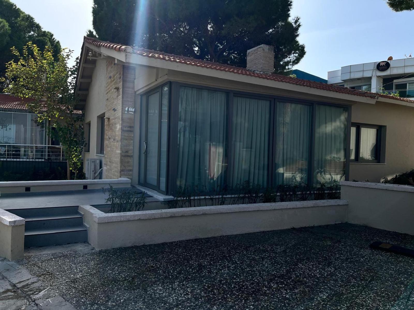 Rudis Hotel Narlidere Bagian luar foto